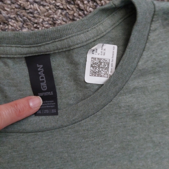 Gildan Yellowstone National Park Crewneck T-shirt Green 2XL - Picture 3 of 4